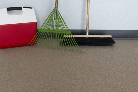 Typical problems with untreated concrete in your garage. How can epoxy resin flooring help?